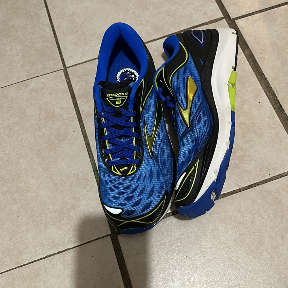 Brooks - Picture 2 of 3
